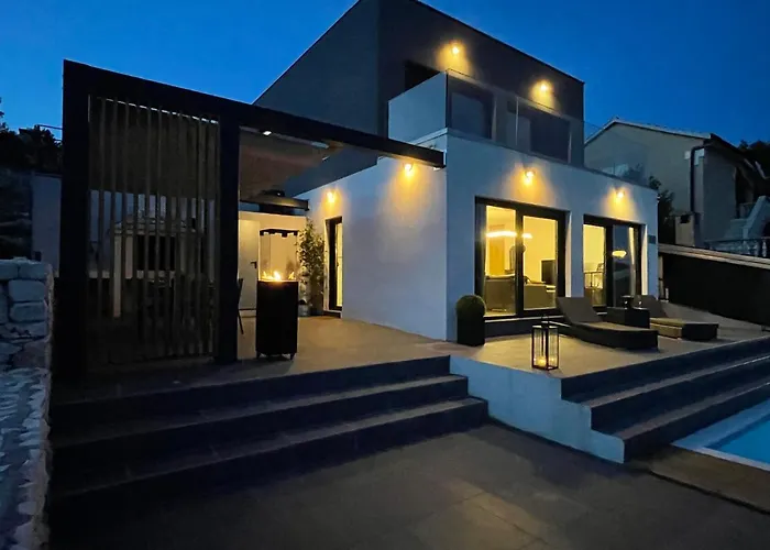 Golden With Heated Pool